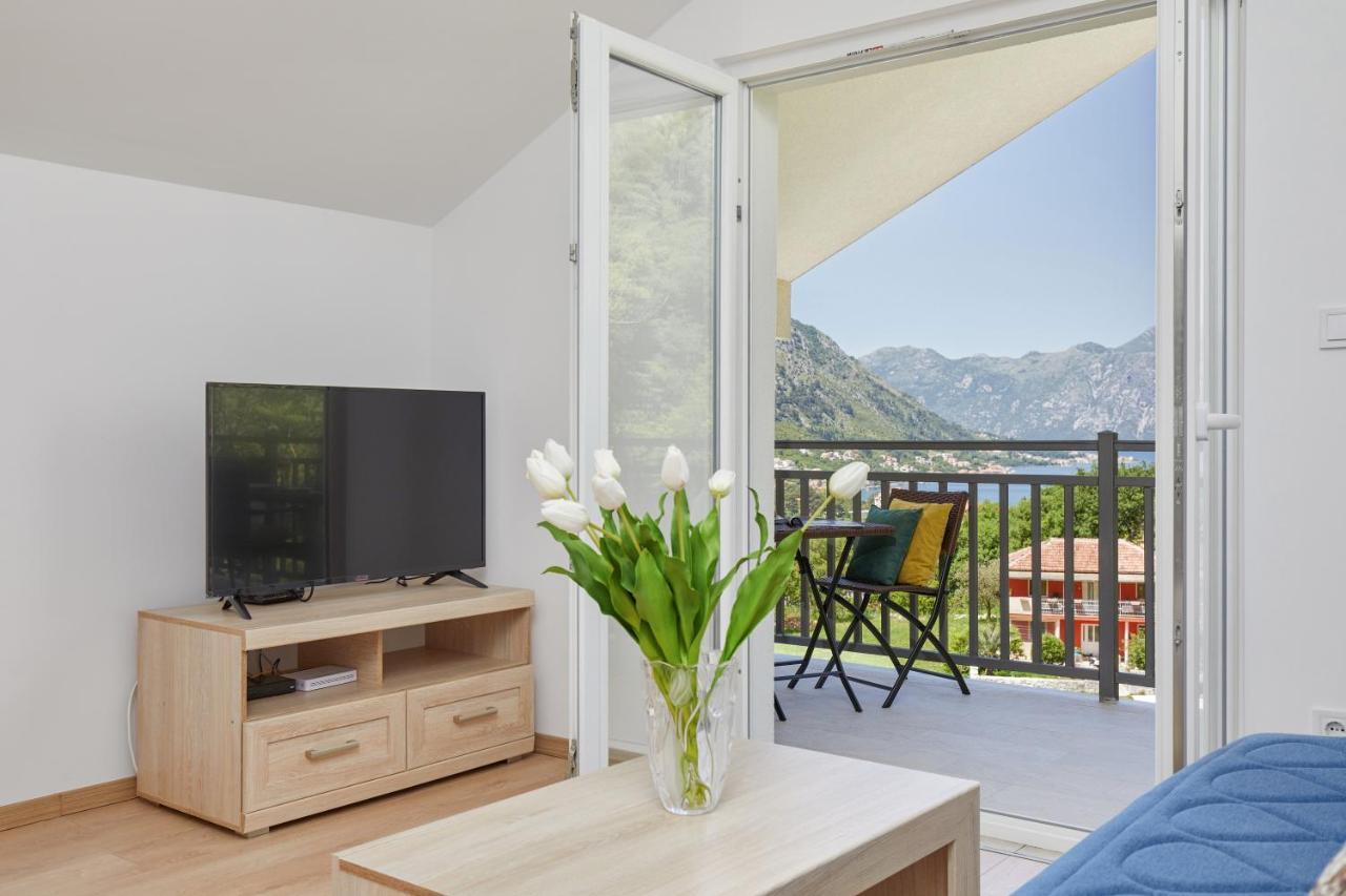 Peaceful Sunhill Apartments Kotor Buitenkant foto